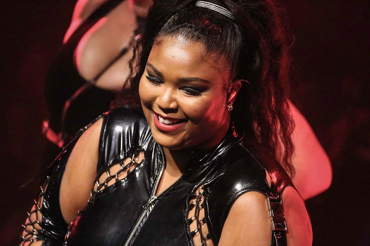 Lizzo Quiz: What Do You Know About Her?